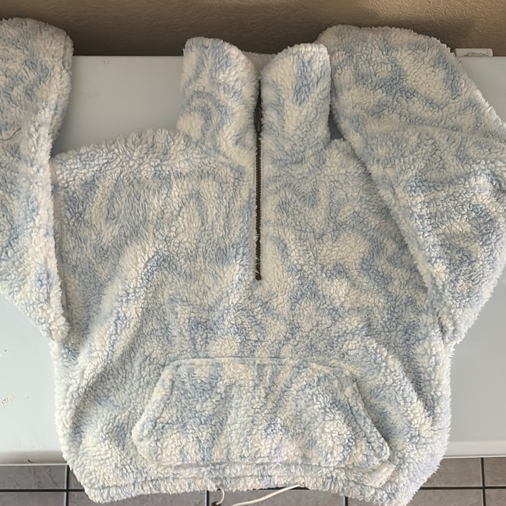 Arizona Jean Company Blue and White Cowl Neck Sweater